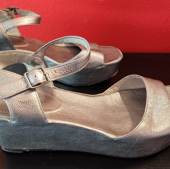 Eileen Fisher Sandals - Picture 2 of 6